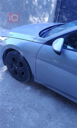 هیوندای ئەلەنترا